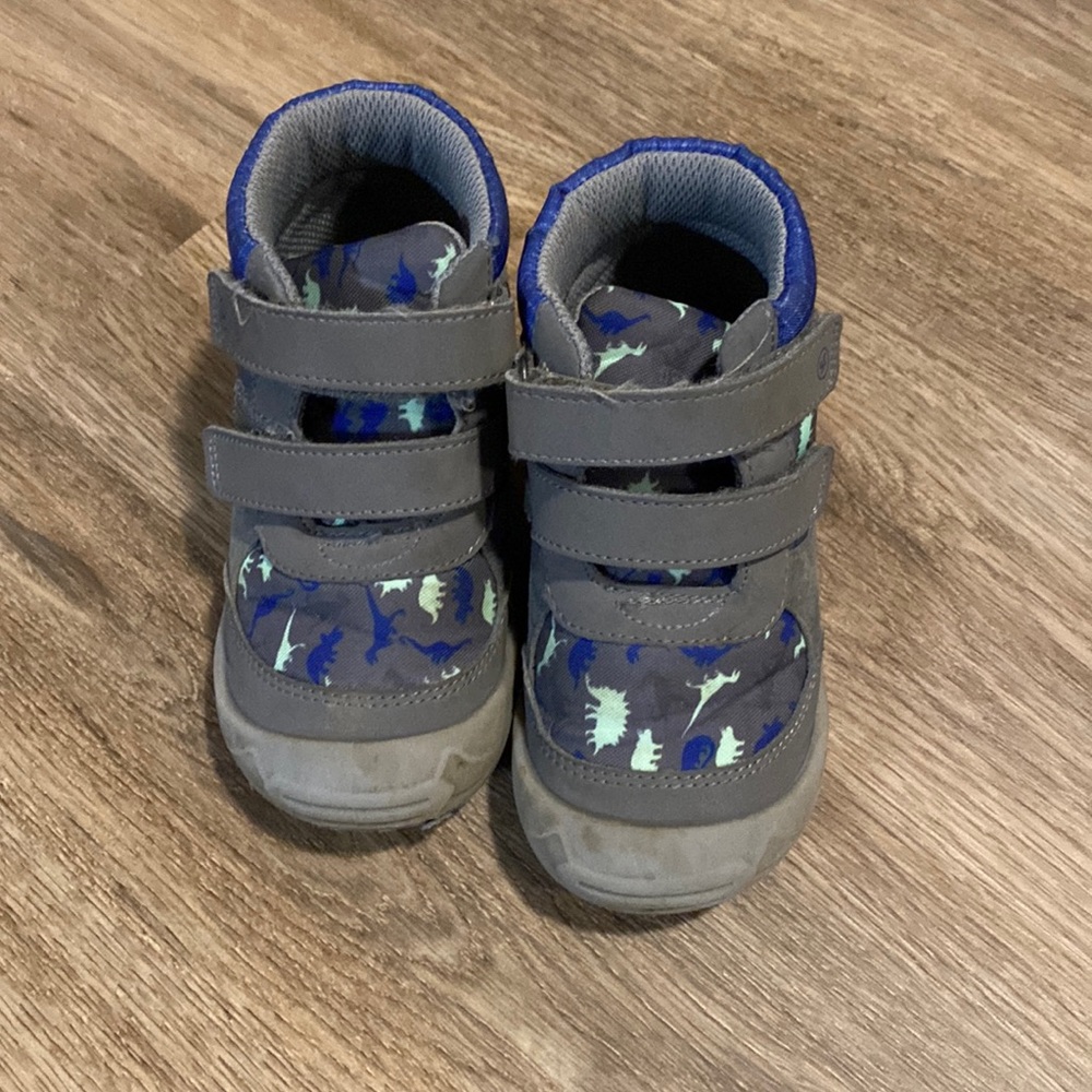 Stride Rite 360 boots.   Excellent condition, just need a quick wipe down.